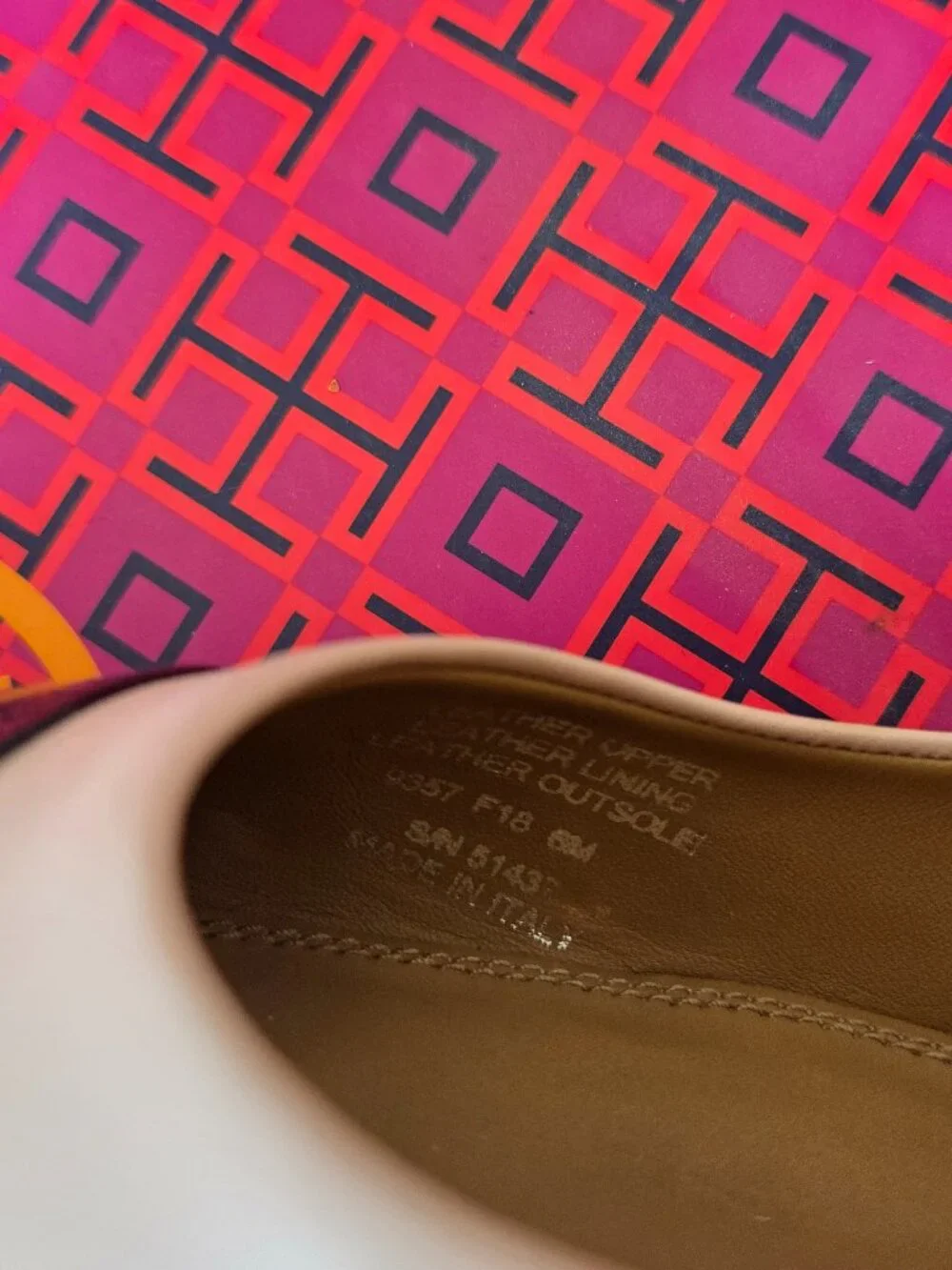 Tory Burch Penelope 85 mm Cap-Toe Pump seashell pink black 6